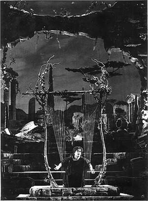 ジャン・ピエール・ポネル演出のオルフェオの舞台写真